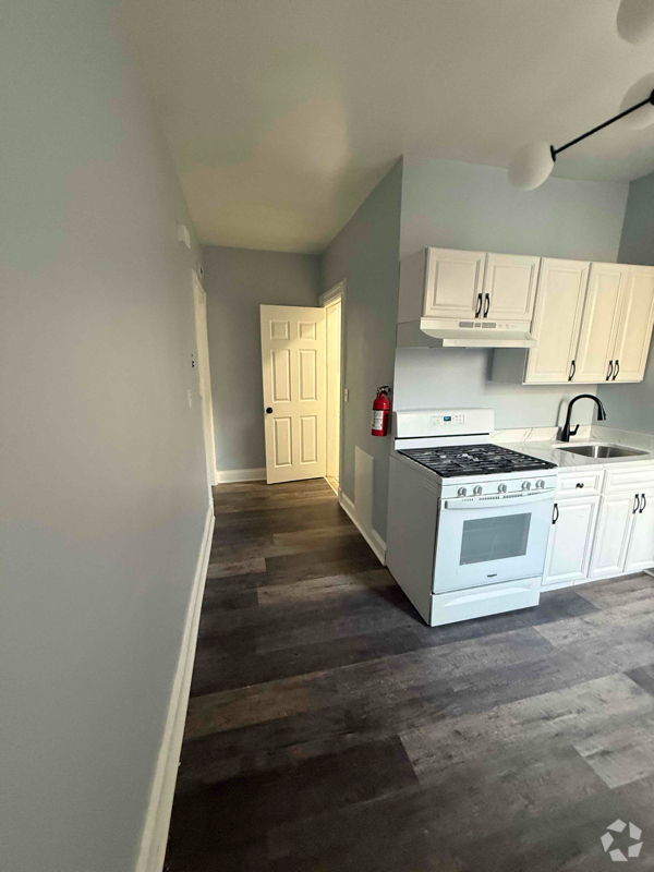 Building Photo - 29 Park Ave Unit 3 Rental