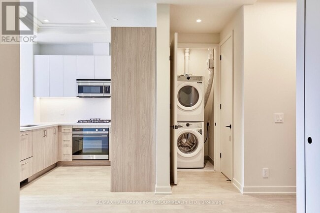 Photo - 123 Maurice Dr Unit 407