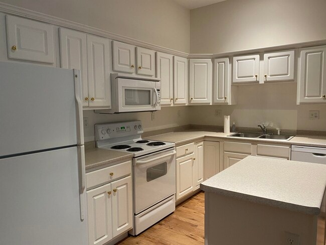 Photo - 59 Cluff Rd Unit 16