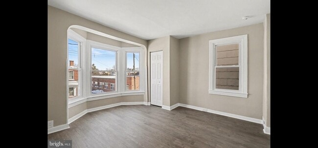 Photo - 26 N West St