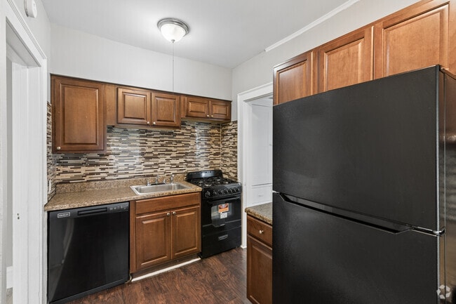 2BR, 1BA - 900SF - Kitchen