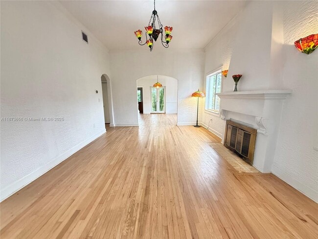 Photo - 1502 Tunis St