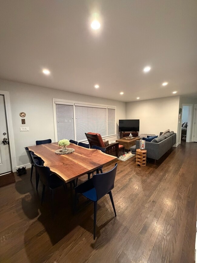 Photo - 8000 N Ozark Ave