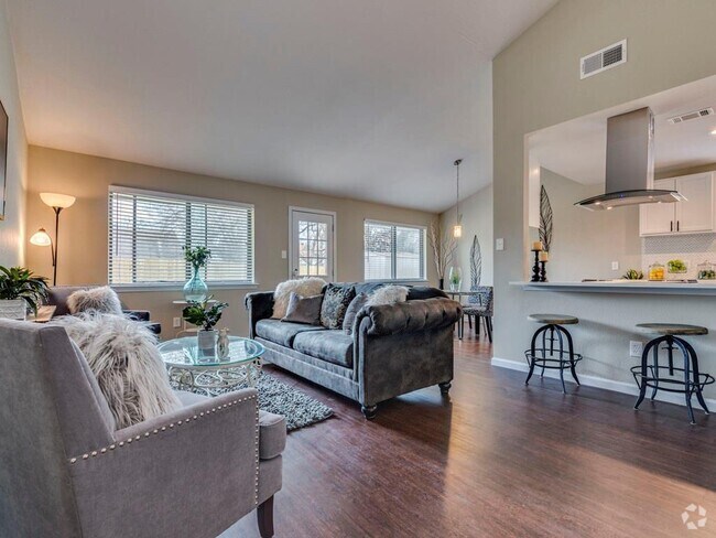 Building Photo - 6201 Parliament Dr Rental