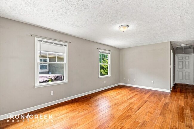 Photo - 16 Spinet St