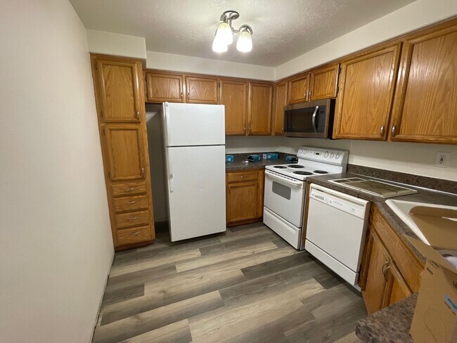 Photo - 50% OFF One Month's RENT! 3 Bedroom 2 Bath Home W/Fenced Backyard on Dead End Street