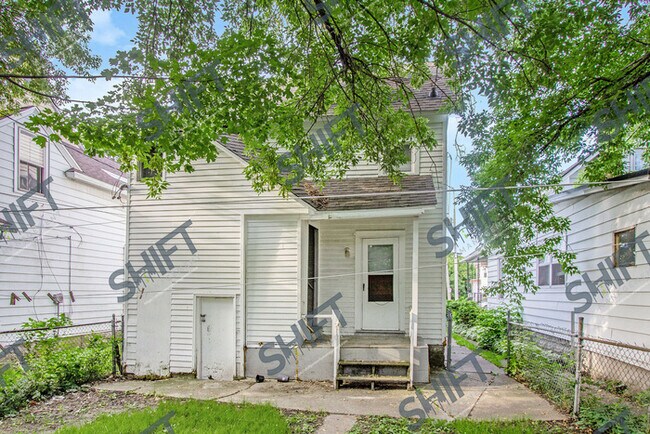 Photo - 751 5th St NW # 2 Grand Rapids, MI 49504 -...