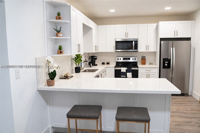 Photo - 520 NW 45th St