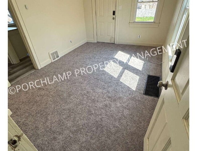 Photo - 216 W Grand Ave Unit B