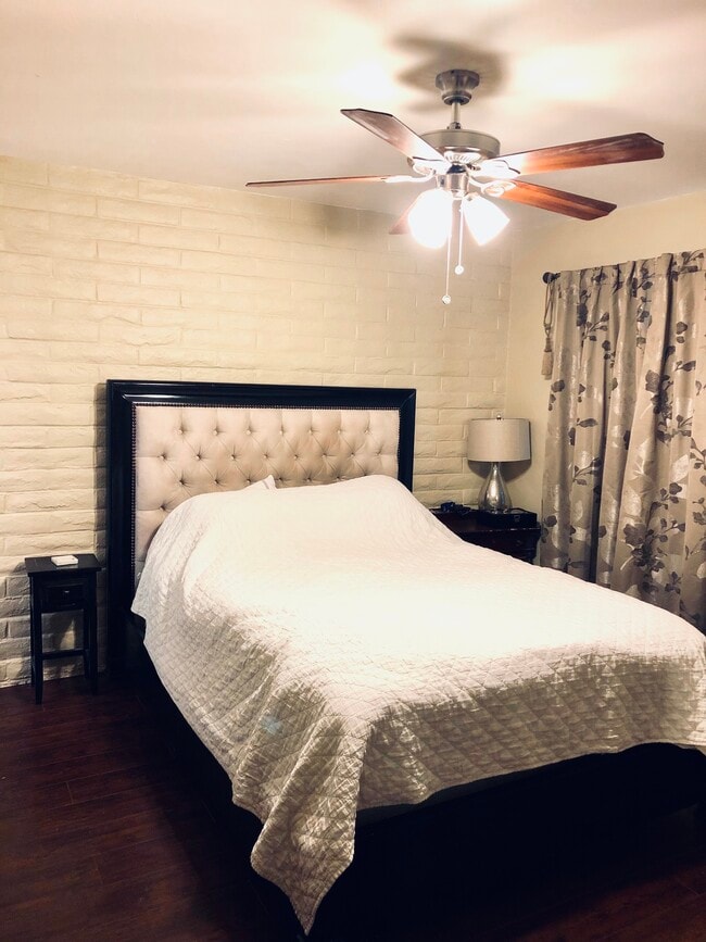 Photo - 9320 Earl St Unit 3