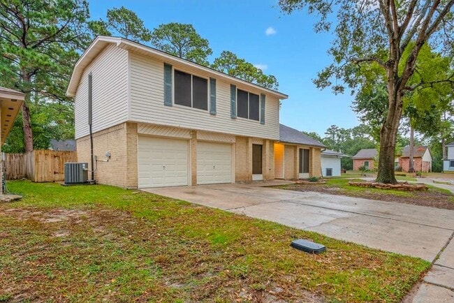 Photo - 17226 Chapel Pine St