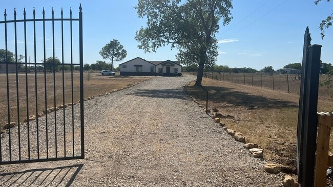 Photo - 512 Stoney Acres