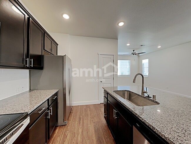 Photo - 33072 Eagle Peak Ln