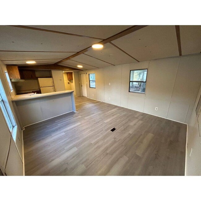 Photo - 4502 E Old Marion Hwy