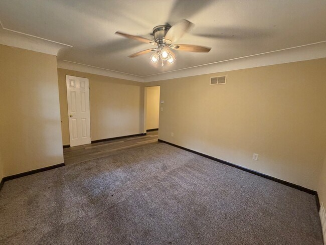314 W H St