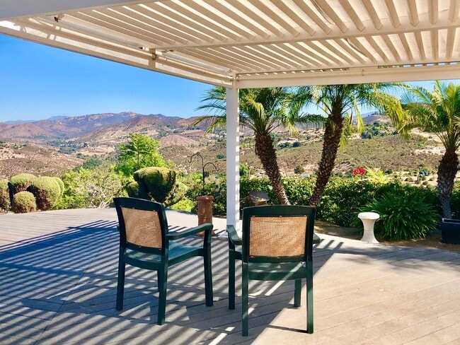 Beautiful Custom Home in Fallbrook, just m... - Beautiful Custom Home in Fallbrook, just m...
