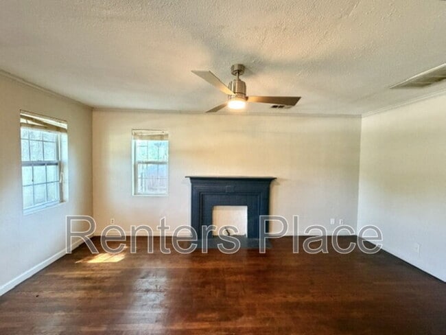 Photo - 4308 E 4th Pl