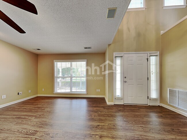 Photo - 4465 Greenfield Way Dr
