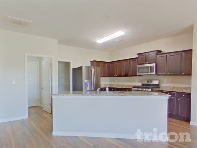 Photo - 731 Independence Ave