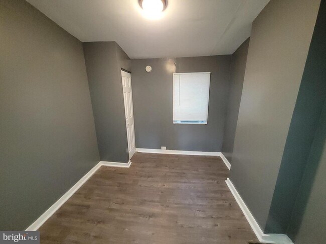 Photo - 505 Archer St