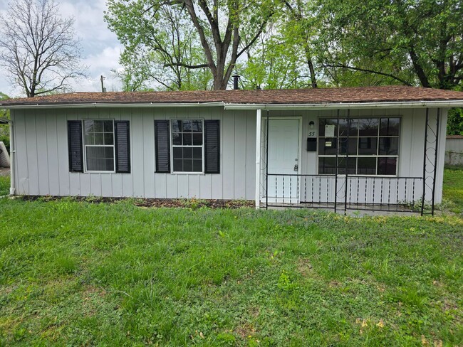 Building Photo - 3BD/1BA AVAILABLE NOW! Rental