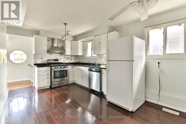 Photo - 489 Fergo Ave