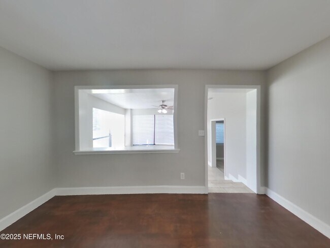 Photo - 7138 Mayapple Rd