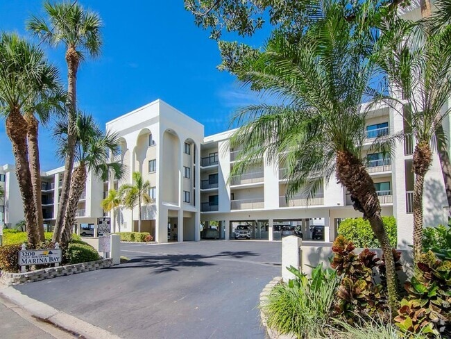 Building Photo - 3200 Gulf Blvd Unit 103 Rental