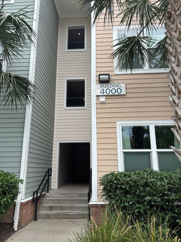 Building Photo - 1755 Central Park Rd