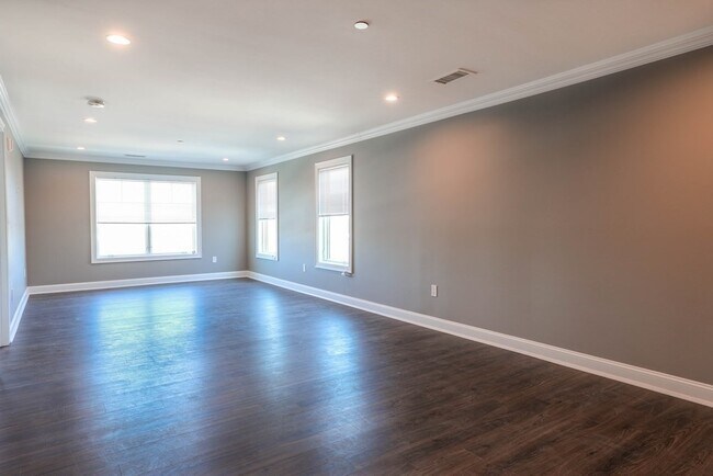 Photo - 760 Legacy Pl Unidad 216