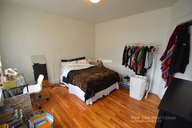 Building Photo - 1630 Commonwealth Ave Unit 18