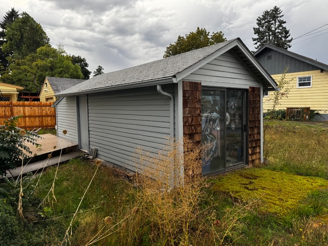 Photo - 1219 Ruge St NW