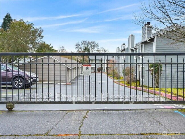 Photo - 5415 NE 34th St Unidad : B