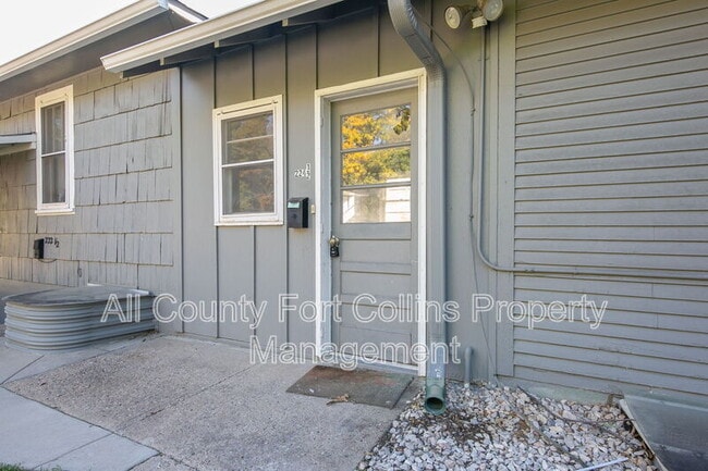 Photo - 224 1/2 S. Loomis Ave