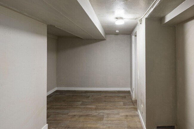 Photo - W347IL Unit Basement B