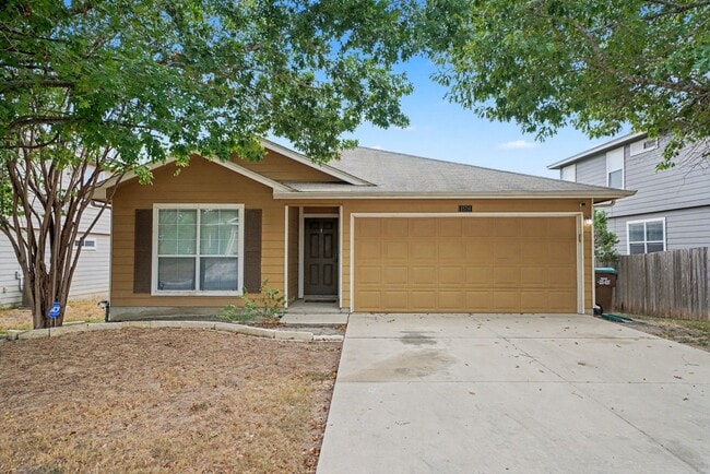 Building Photo - Move-in Ready 3-Bedroom Home Near Lackland...