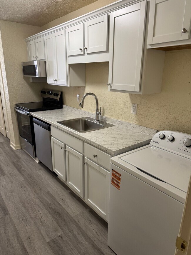 Georgetown Village Apartments