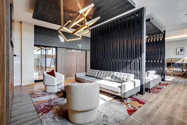 Common Kitchen Lounge Private Dining - Citizen on Jasper