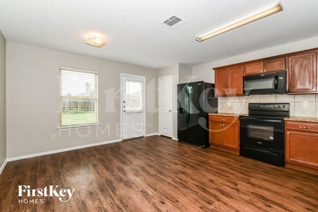 Photo - 1229 Koto Wood Dr