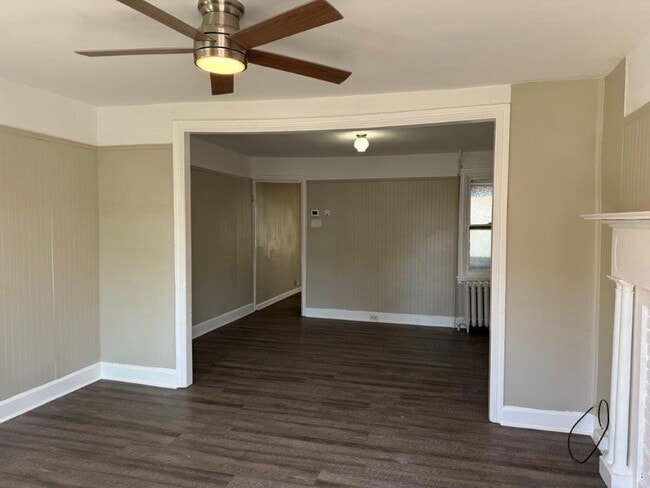 Photo - 457 N Pitt St