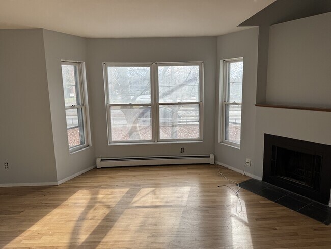 Photo - 125 Union St Unit 2