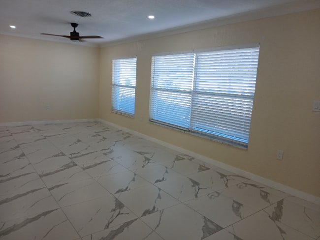 Photo - 378-378 78th Ave NE