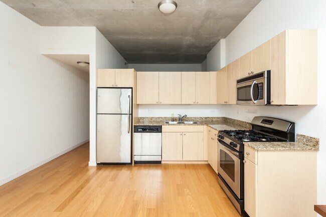Photo - 235 W Van Buren St Unit #  04418