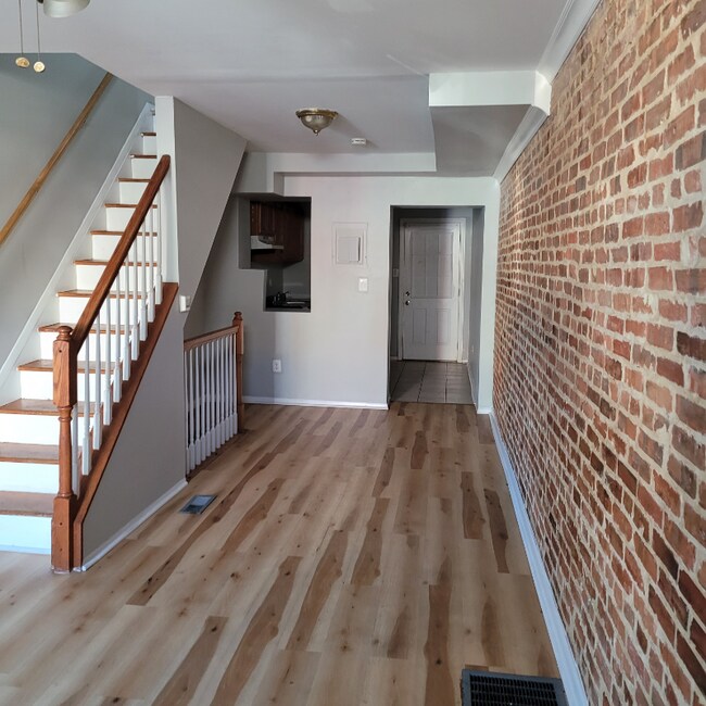 Photo - 1607 Cole St Townhome