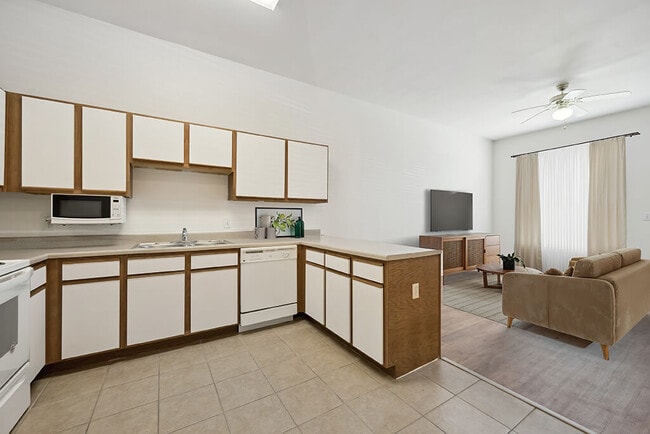 Fallbrook Ranch Apartments