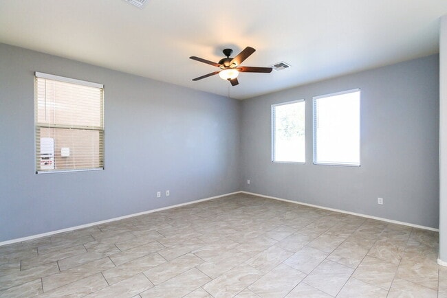 31317 N Cavalier Dr