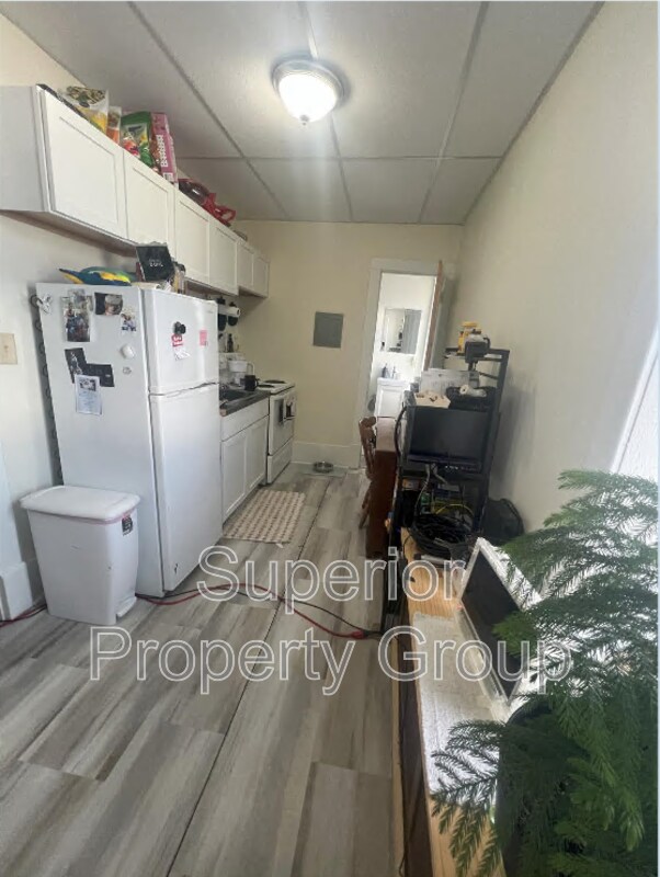 Photo - 121 N High St Unit B