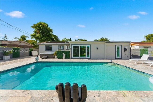 Photo - 251 N 71st Ave