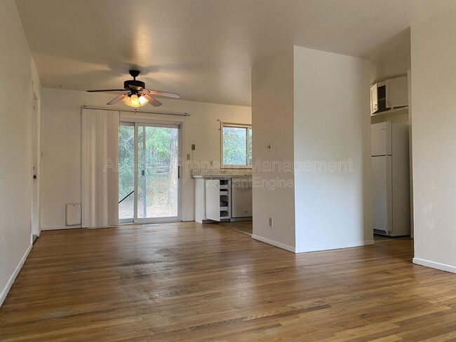 Photo - 1509 Evergreen Dr