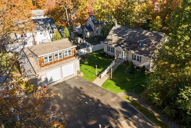Photo - 181 Pilgrim Rd